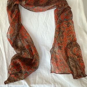 Elegant Paisley Scarf in Red and Brown